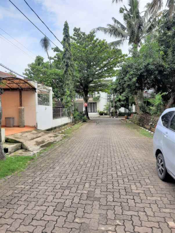 dijual rumah perumahan taman persada