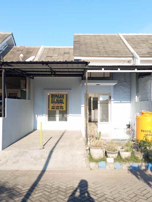 dijual rumah perumahan the taman dhika