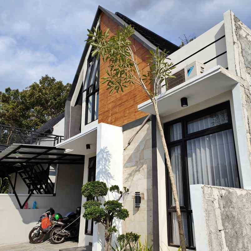 dijual rumah pesona sadewa tamantirto