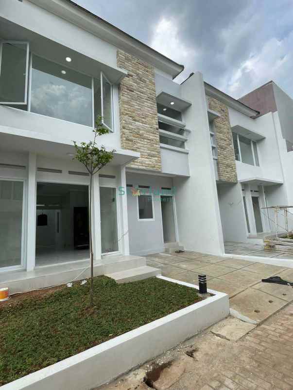 dijual rumah petukangan