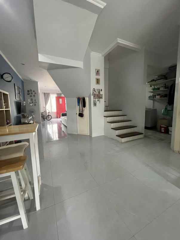 dijual rumah pisangan ciputat timur
