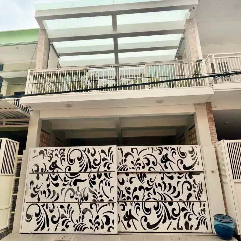 dijual rumah ploso timur