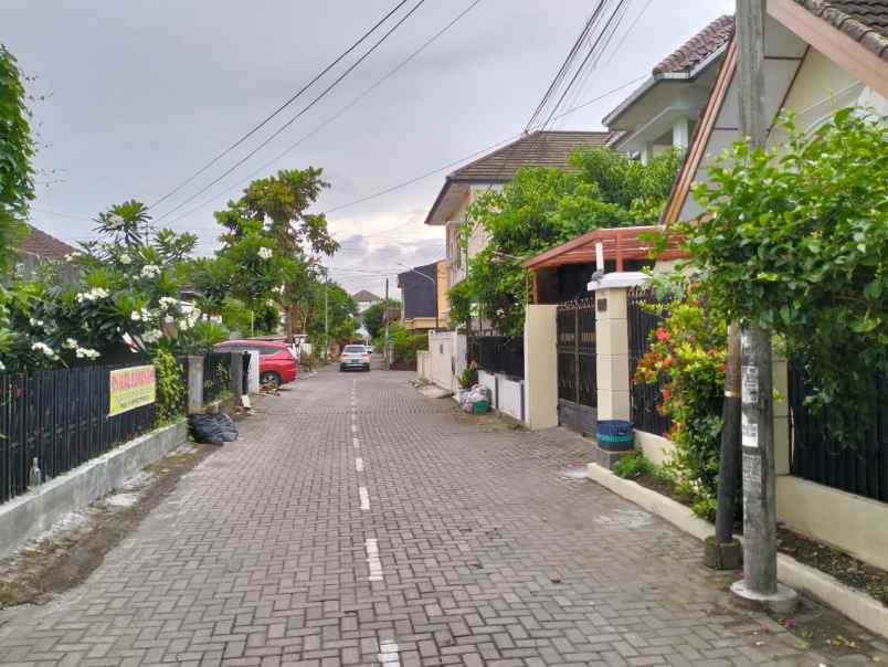 dijual rumah pogung baru