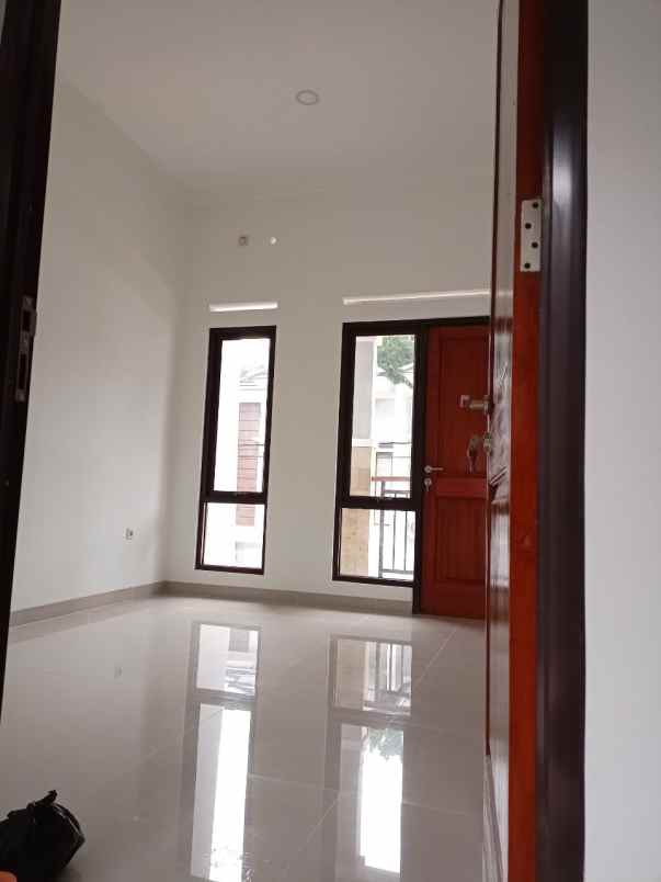 dijual rumah pondok benda pamulang