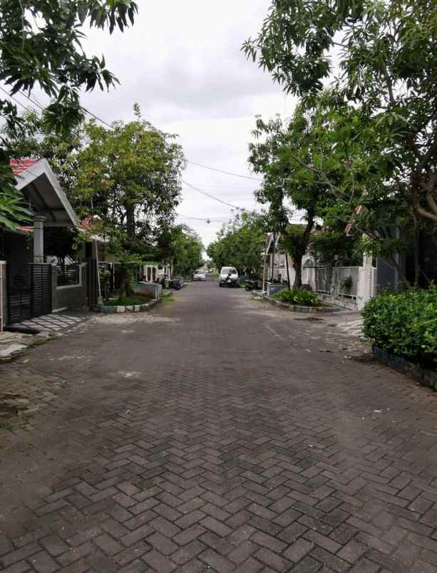 dijual rumah pondok candra