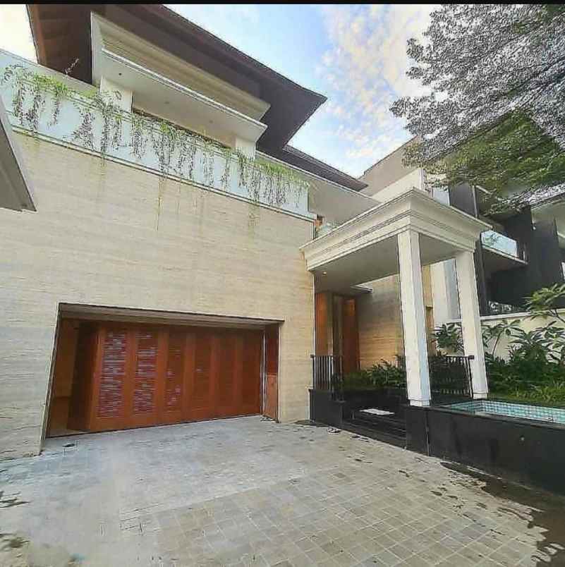 dijual rumah pondok indah