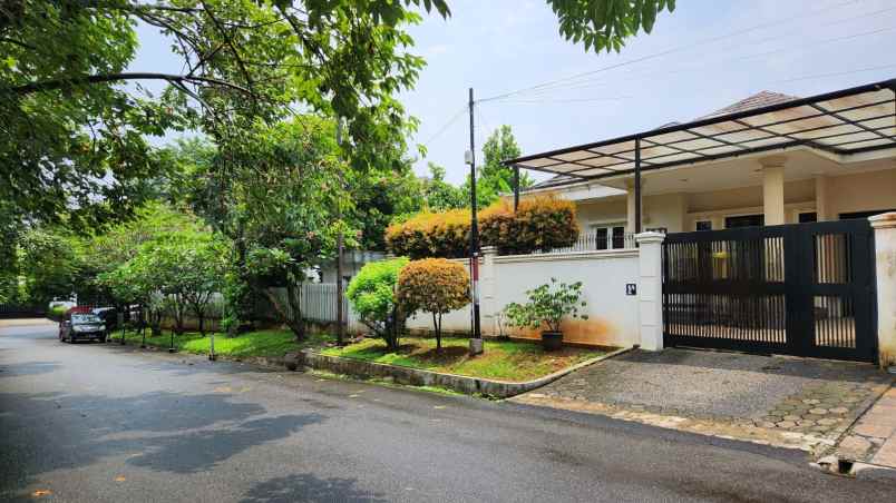 dijual rumah pondok indah