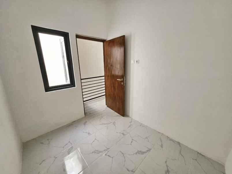 dijual rumah pondok ungu permai kota bekasi