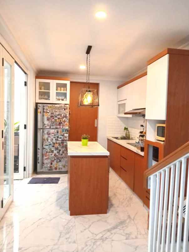 dijual rumah pulogebang kirana cakung