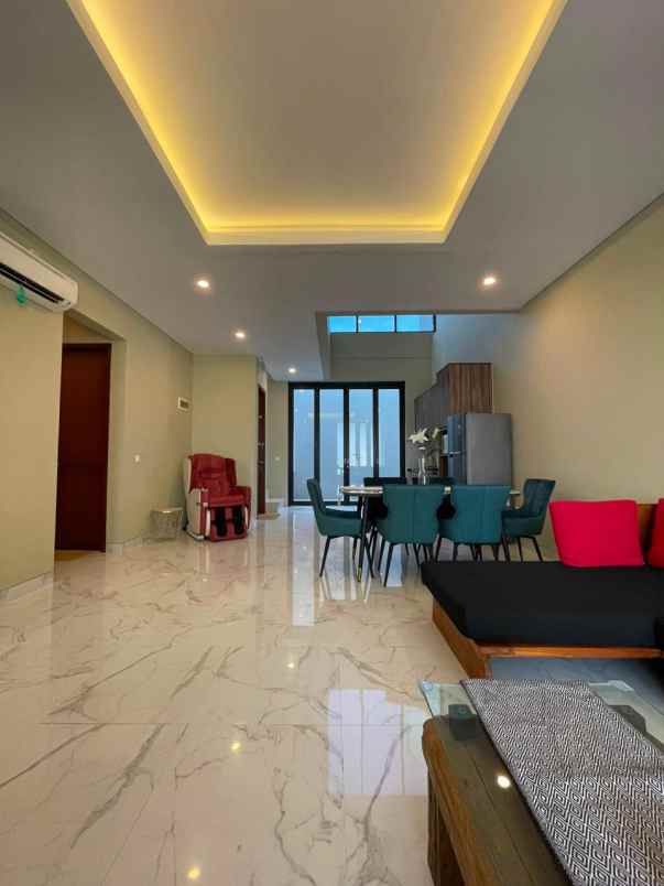 dijual rumah pulomas jakarta timur