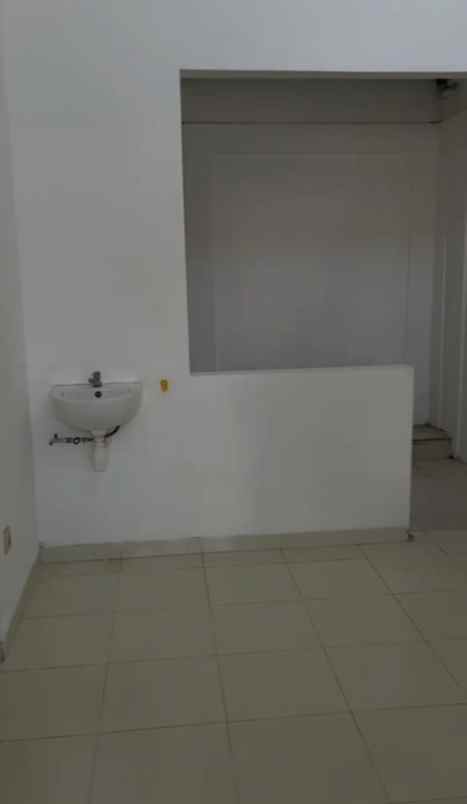 dijual rumah puri mas