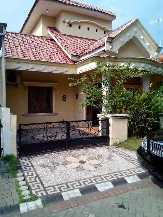 dijual rumah puri surya jaya