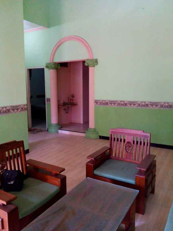 dijual rumah puri surya jaya