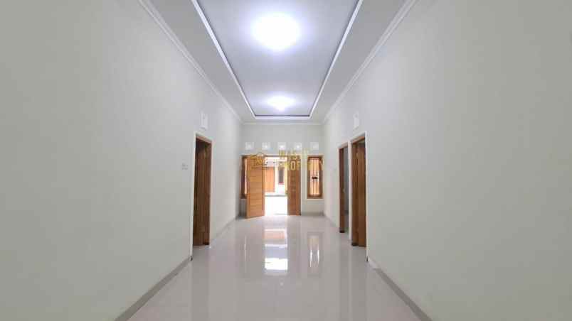 dijual rumah purwomartani kalasan