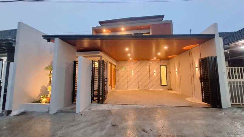 dijual rumah purwomartani kalasan