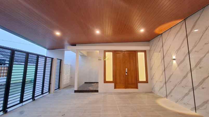 dijual rumah purwomartani kalasan
