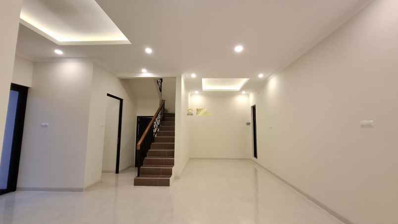 dijual rumah purwomartani kalasan