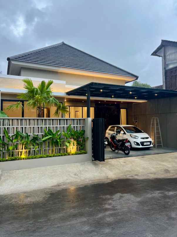 dijual rumah purwomartani kalasan sleman