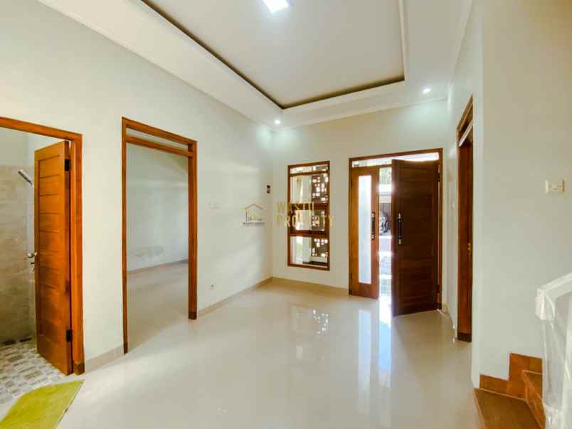 dijual rumah purwomartani kec kalasan