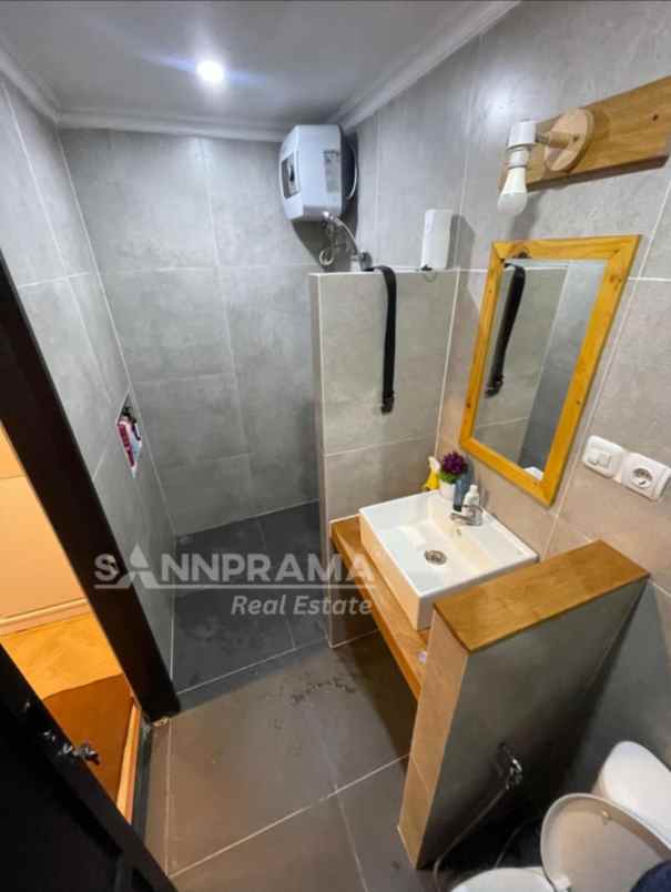 dijual rumah rangkapan jaya pancoran