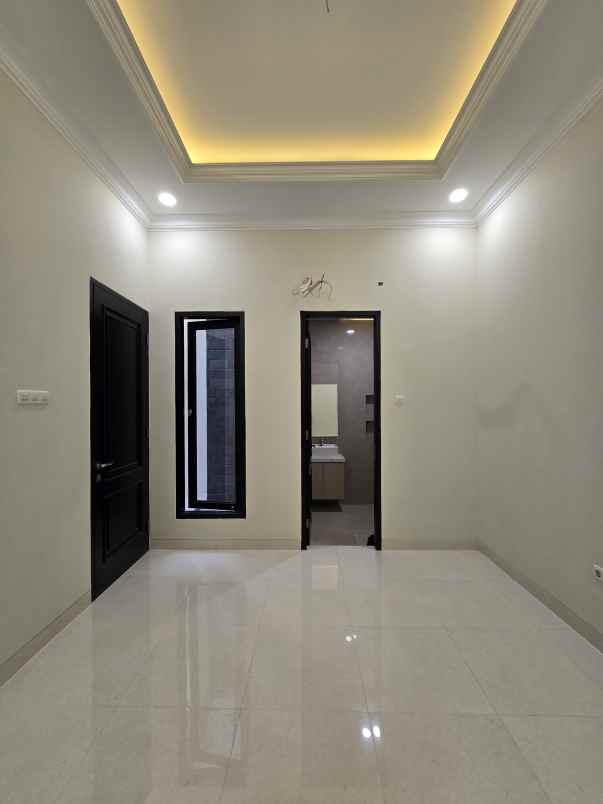 dijual rumah rawamangun jaktim