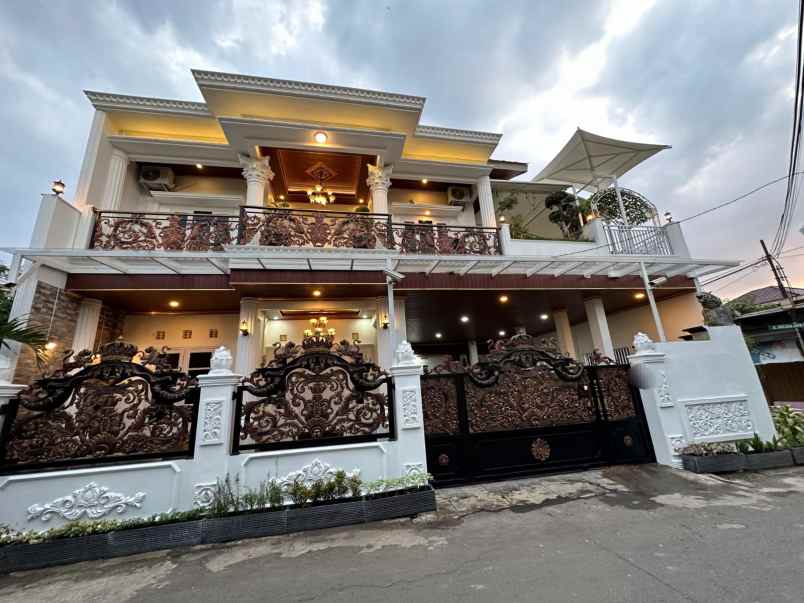 dijual rumah rorotan