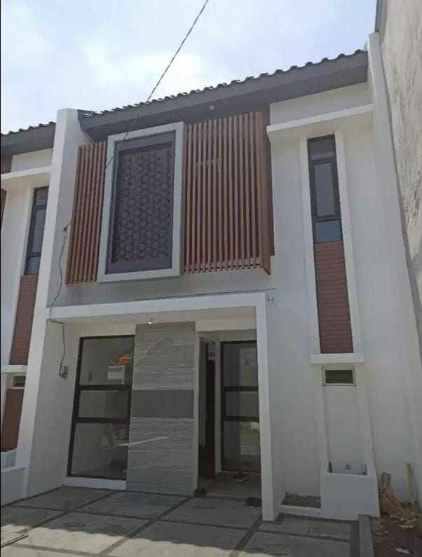 dijual rumah royal paka residence