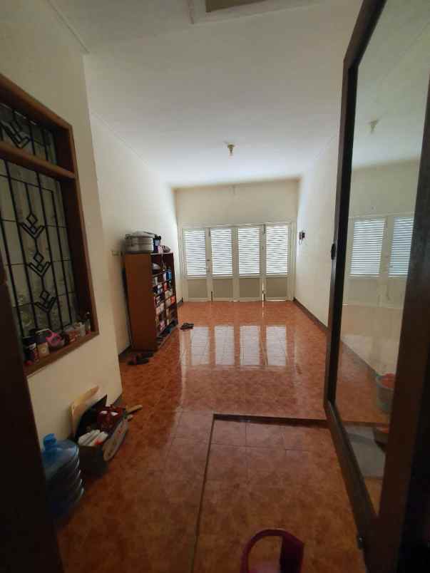 dijual rumah rumah 2 lantai jemursari