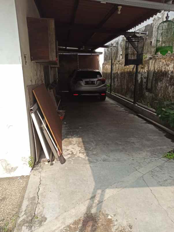 dijual rumah rungkut