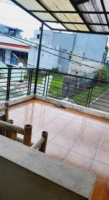 dijual rumah sariwangi