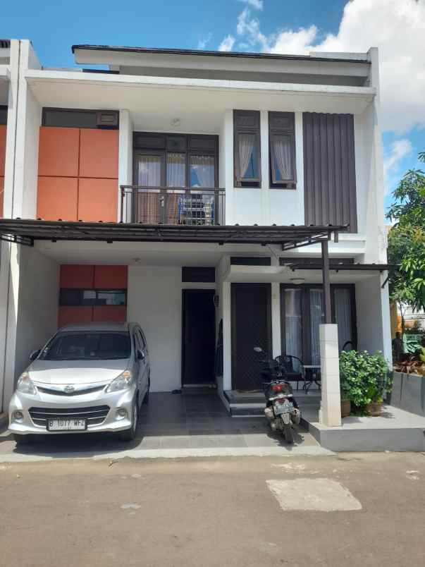 dijual rumah sawah lama