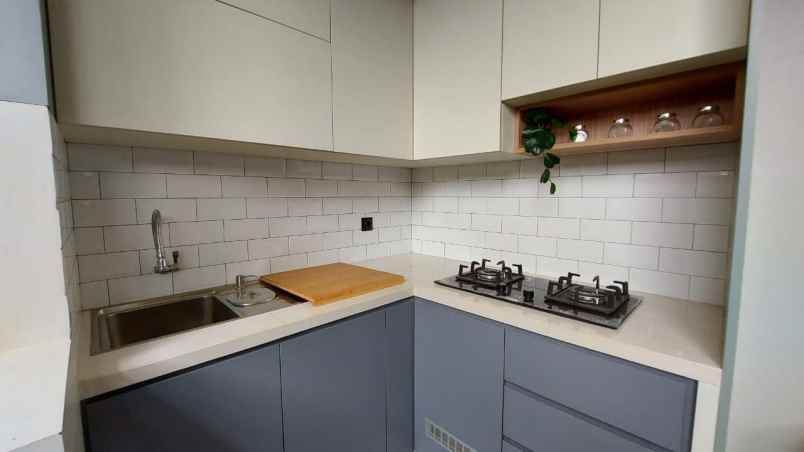 dijual rumah sawangan