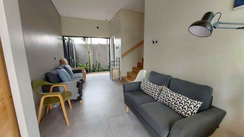 dijual rumah sawangan