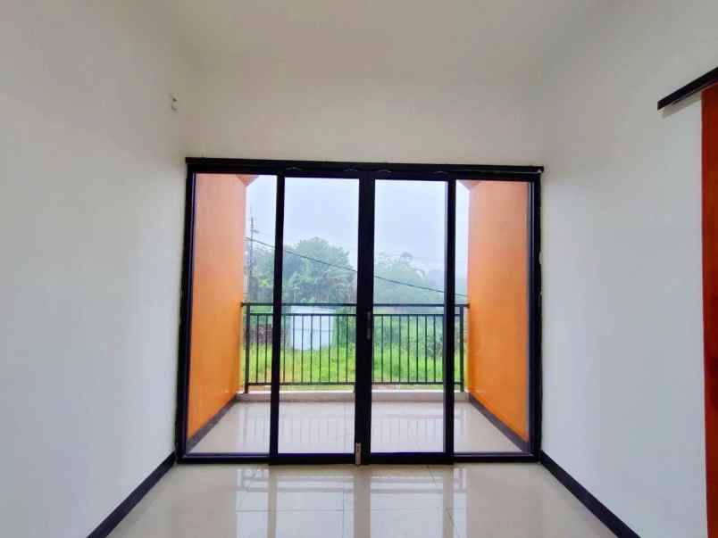 dijual rumah sawangan