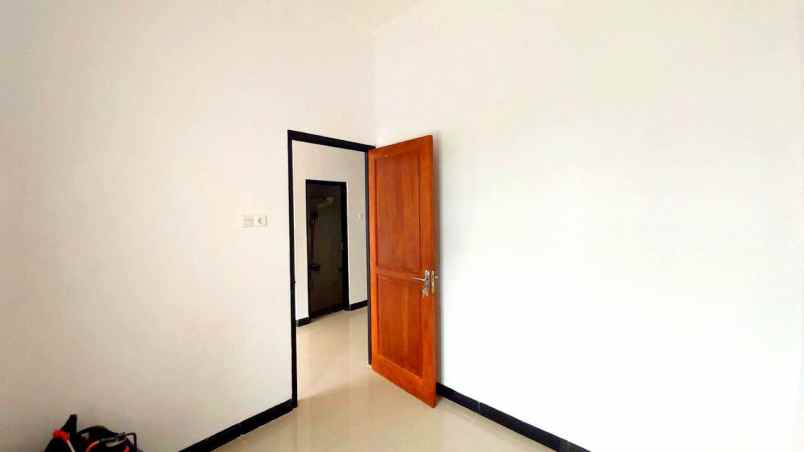 dijual rumah sawangan