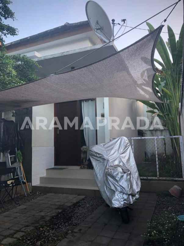 dijual rumah serongga