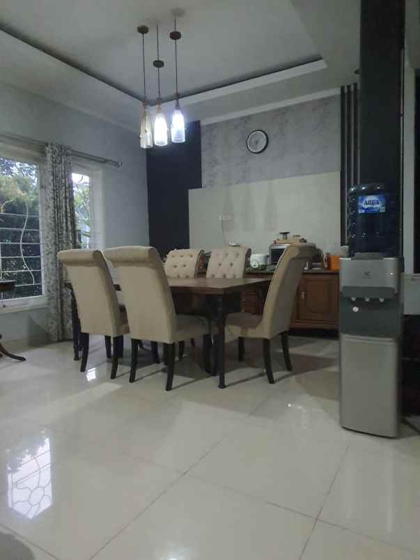 dijual rumah siap huni dalam komplek asri bsd city