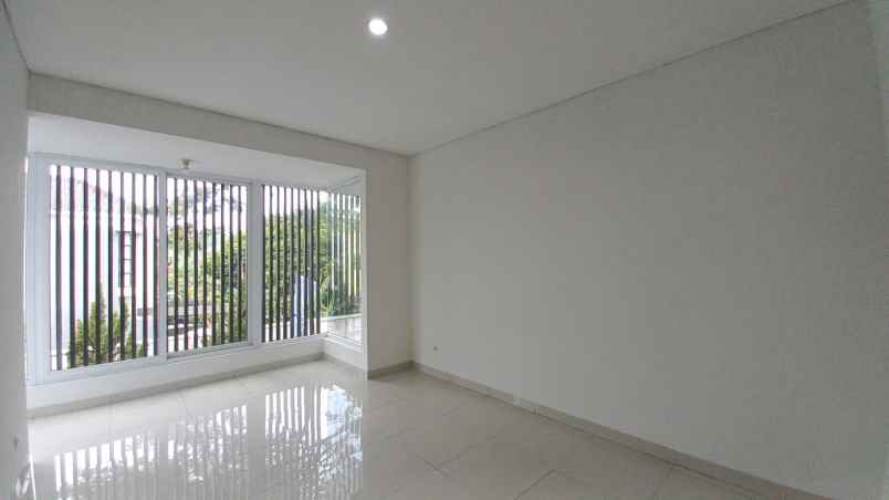 dijual rumah siap huni di boulevard citragran cibubur