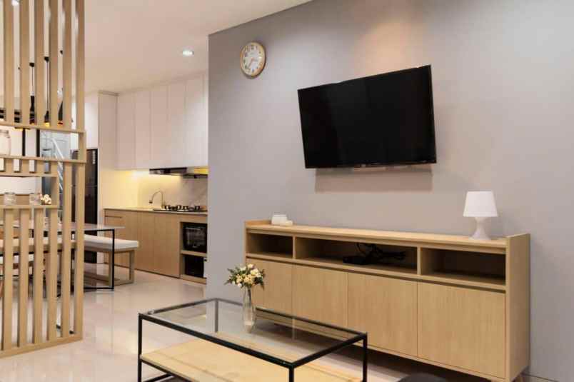 dijual rumah siap huni di graha natura surabaya barat