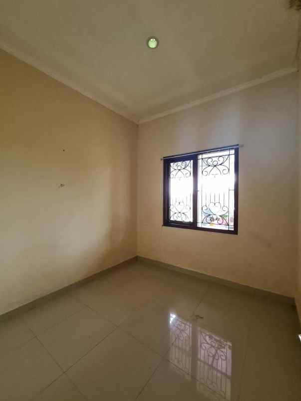 dijual rumah singopuran dekat luwes