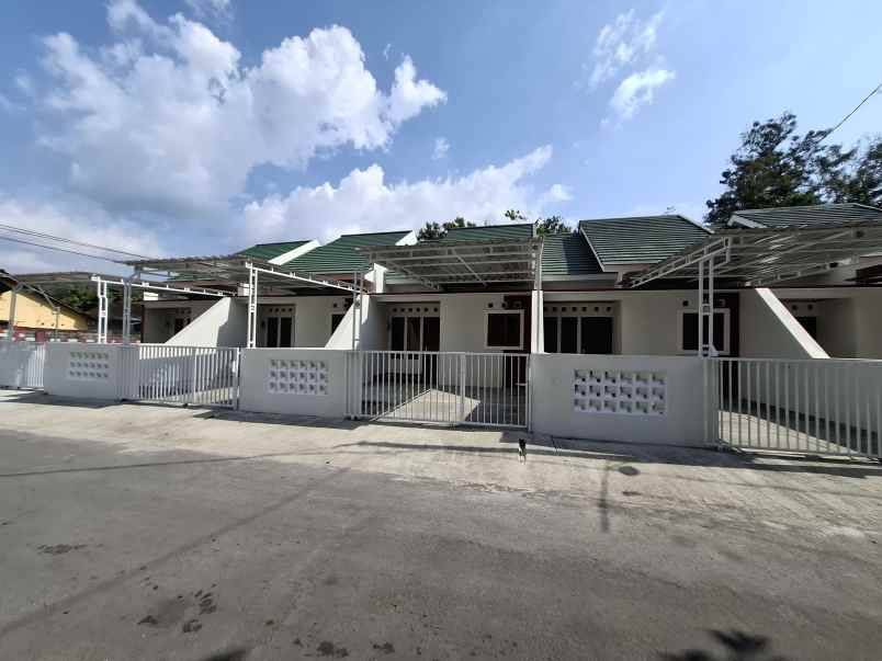 dijual rumah smkn 1 kalasan