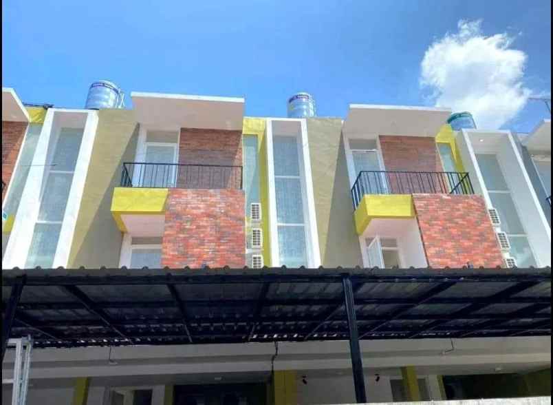 dijual rumah soekarno hatta