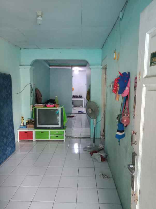 dijual rumah strategis