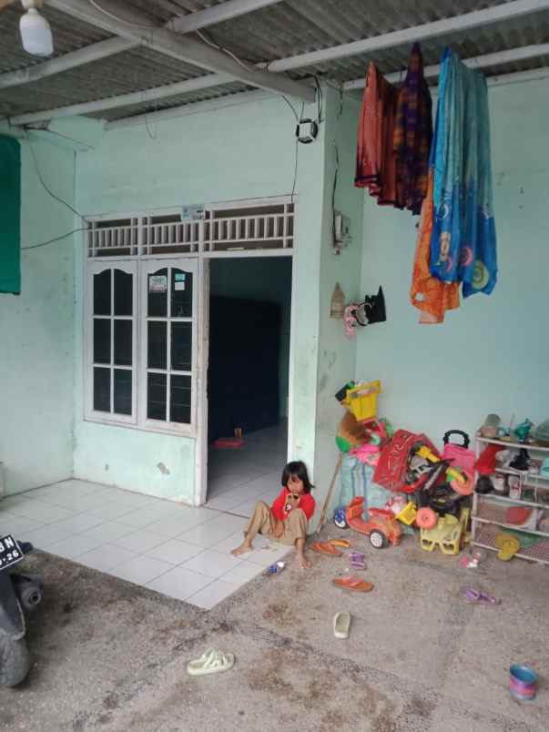 dijual rumah strategis