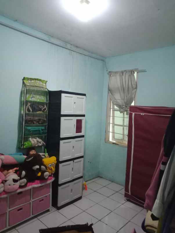 dijual rumah strategis