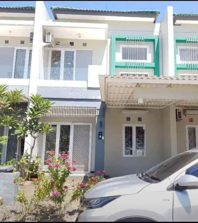 dijual rumah sukolilo dian regency