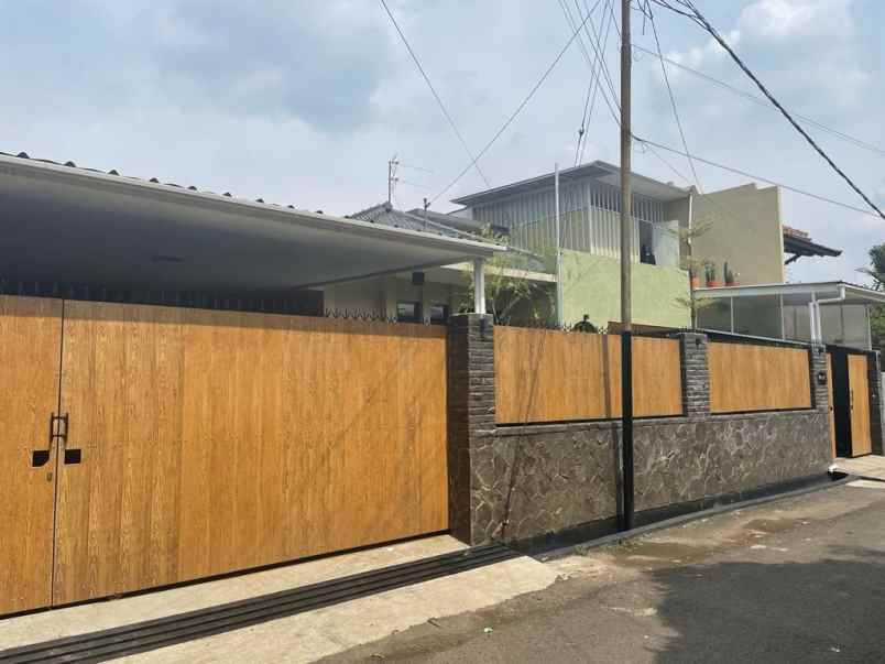 dijual rumah sulaksana baru antapani