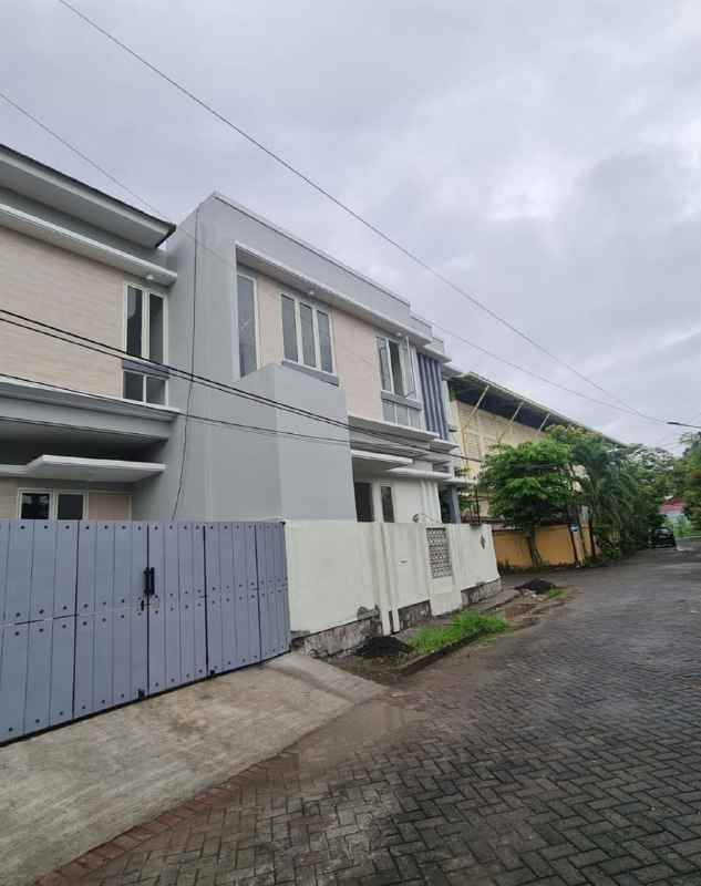 dijual rumah taman gading pantai