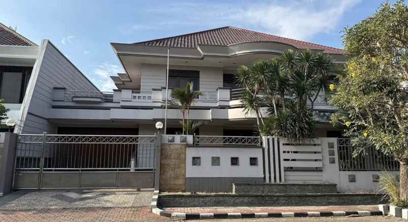 dijual rumah taman hunian satelit