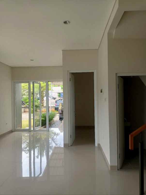 dijual rumah tanah baru beji depok